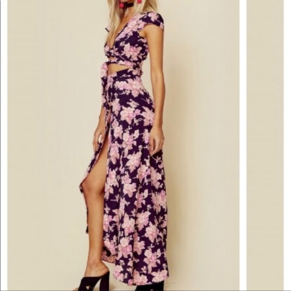Super rare Wrap it up skirt in black blossom print